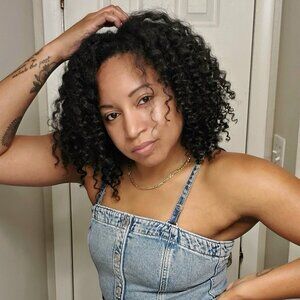 Meet your Posher, Erica